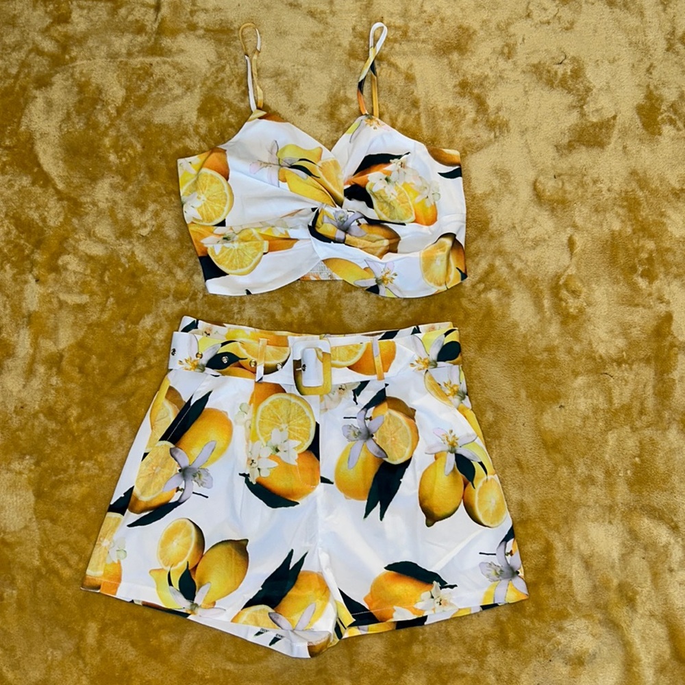2-piece 🍋 set